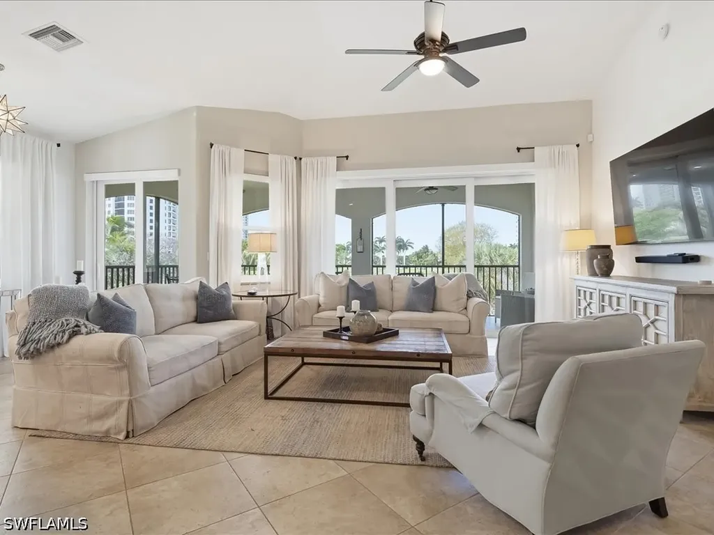 1259 Rialto Way Naples FL 34114