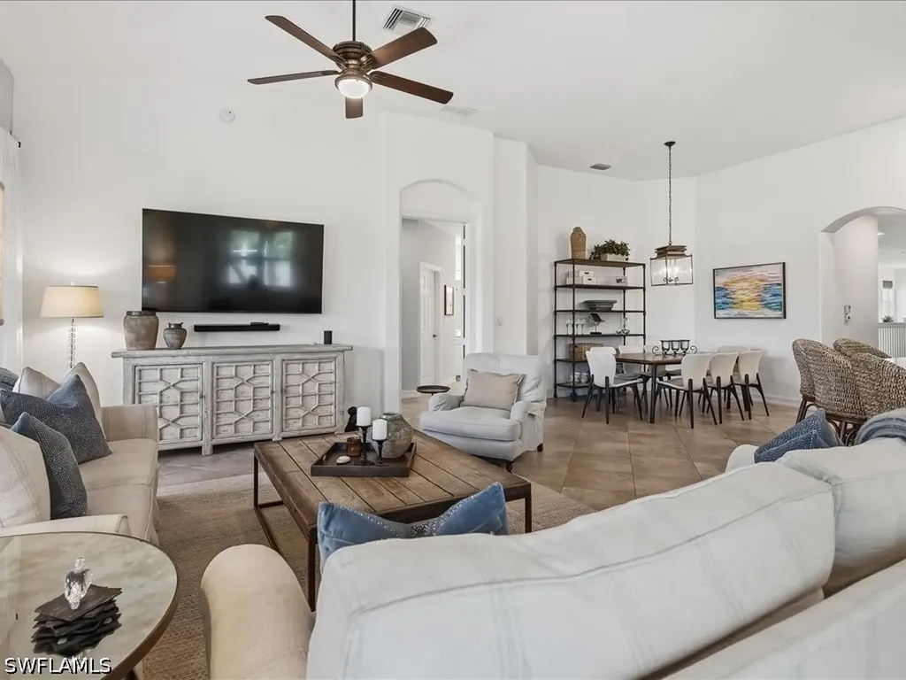1259 Rialto Way Naples FL 34114