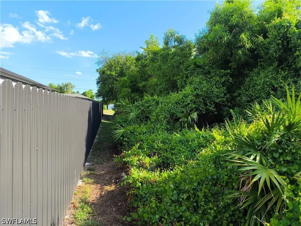 2904 3rd Street W Lehigh Acres FL 33971