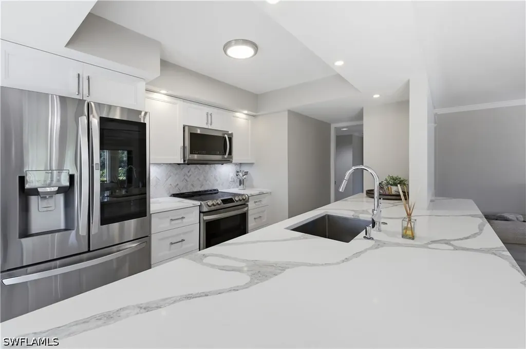 6080 Pelican Bay Boulevard Naples FL 34108