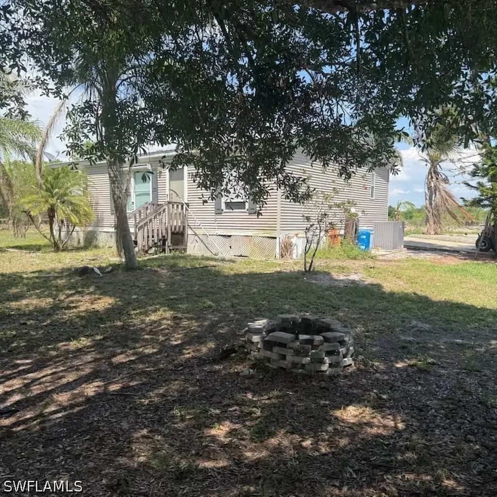 7950 Friendship Lane Naples FL 34120