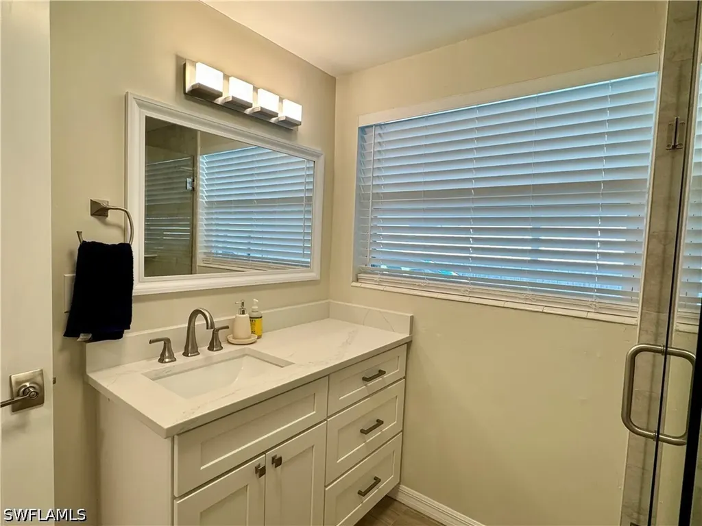 829 107th Avenue N Naples FL 34108