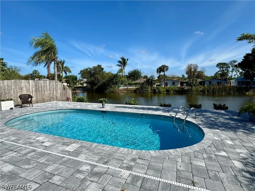 829 107th Avenue N Naples FL 34108
