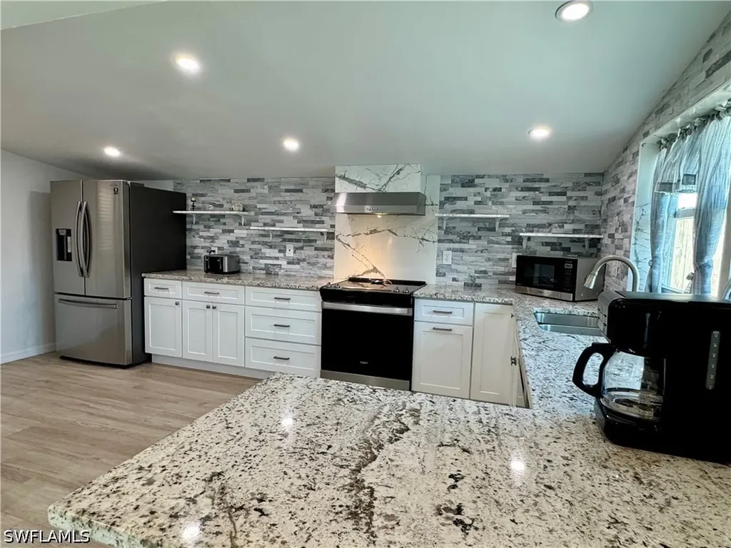 829 107th Avenue N Naples FL 34108