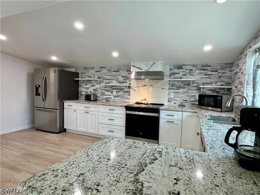 829 107th Avenue N Naples FL 34108