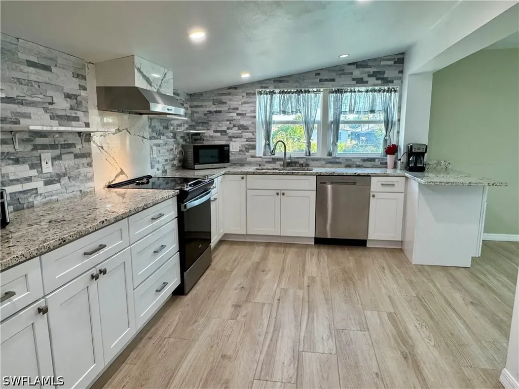 829 107th Avenue N Naples FL 34108