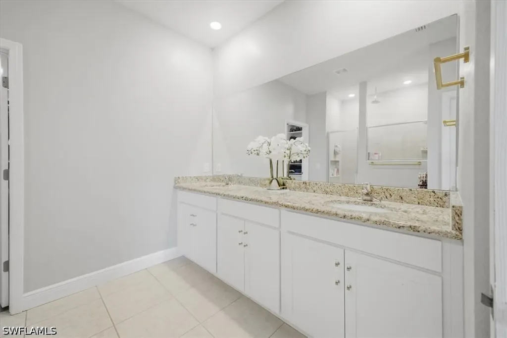 1025 NW 7th Place Cape Coral FL 33993