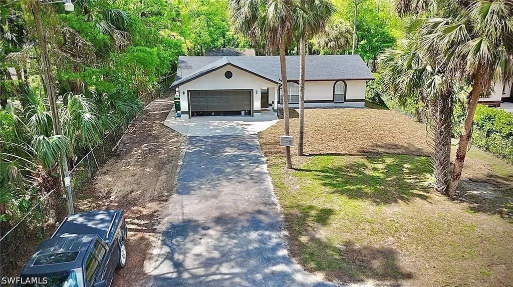 241 8th Street SE Naples FL 34117