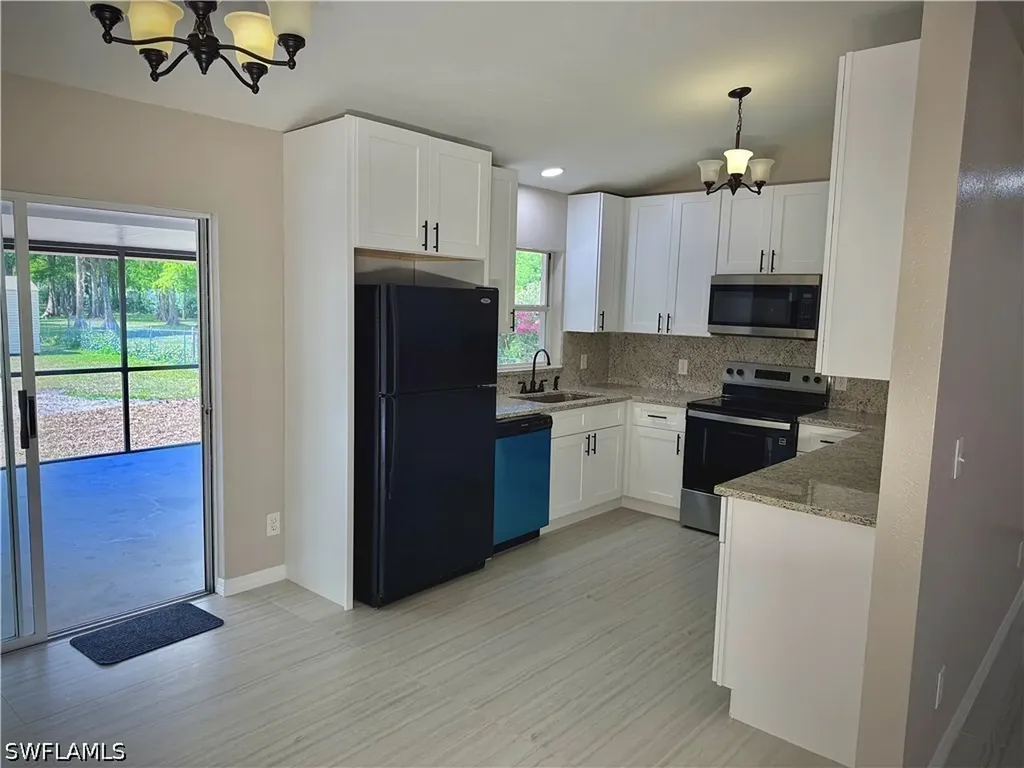 241 8th Street SE Naples FL 34117