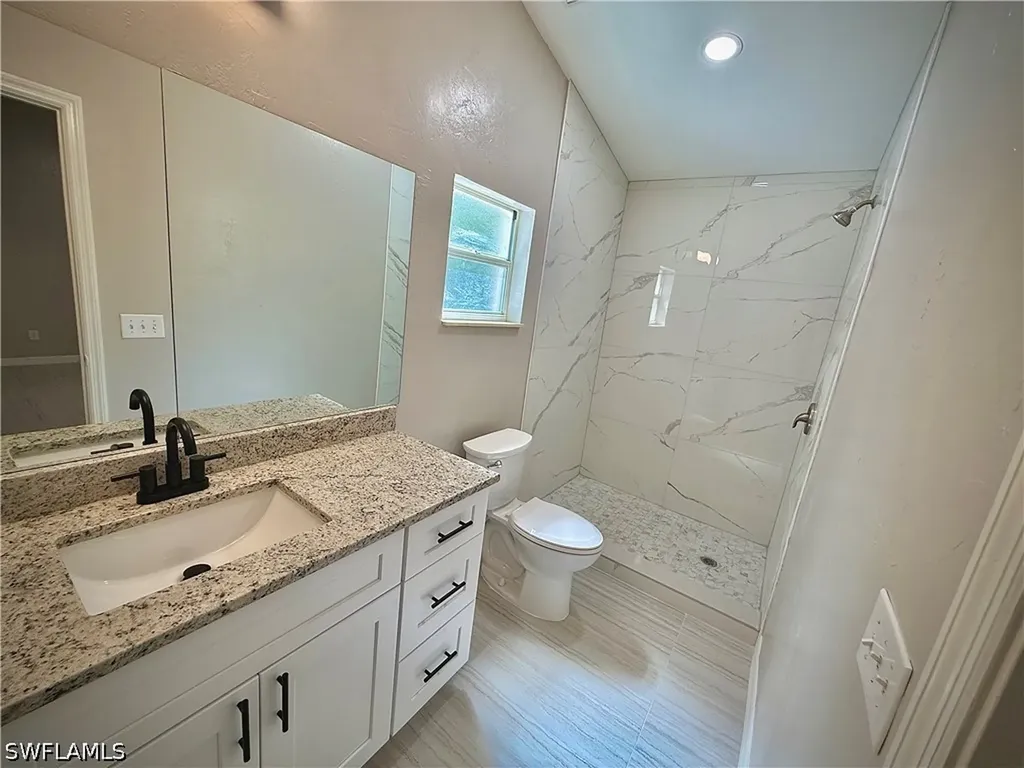241 8th Street SE Naples FL 34117