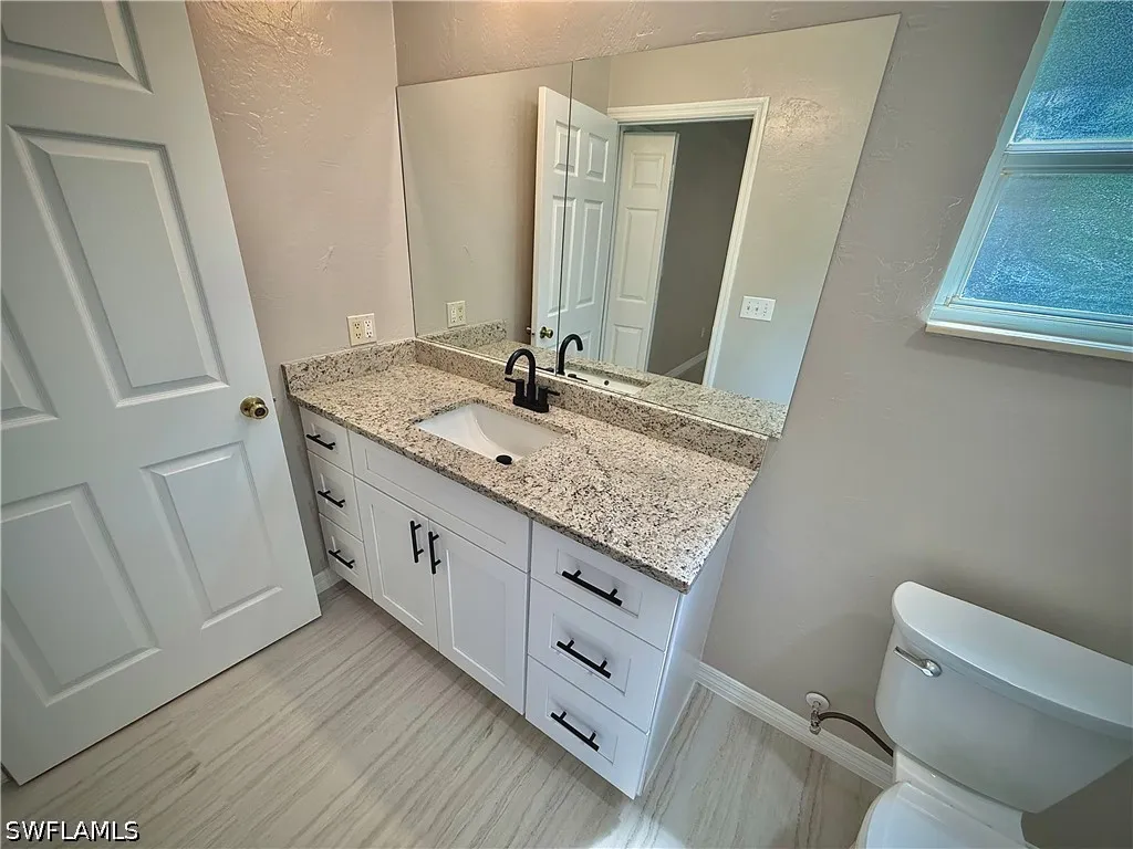 241 8th Street SE Naples FL 34117