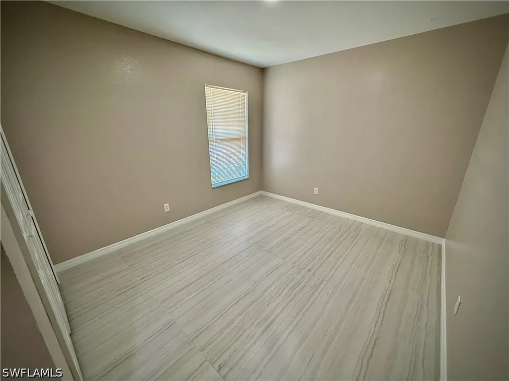 241 8th Street SE Naples FL 34117