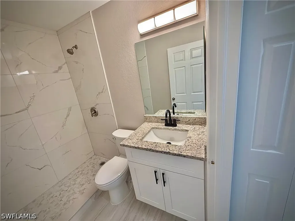 241 8th Street SE Naples FL 34117