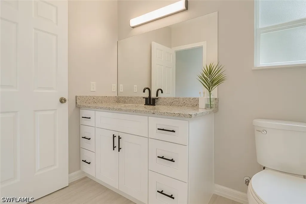 241 8th Street SE Naples FL 34117