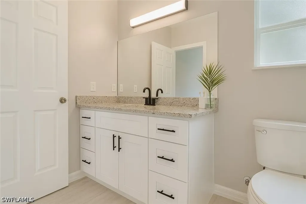 241 8th Street SE Naples FL 34117