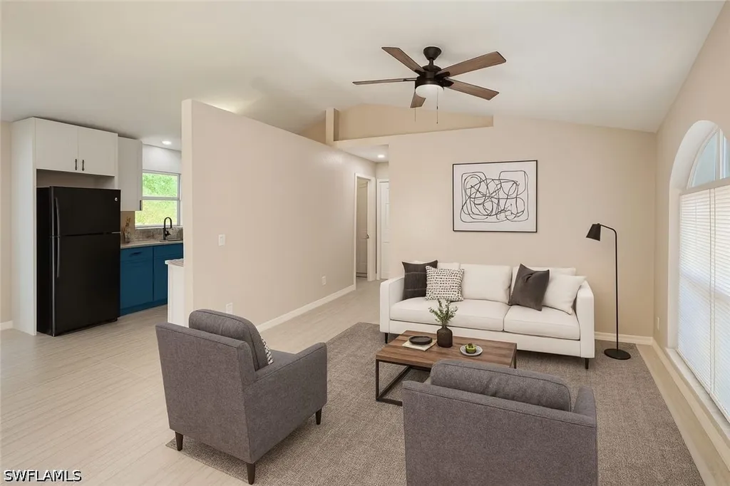 241 8th Street SE Naples FL 34117