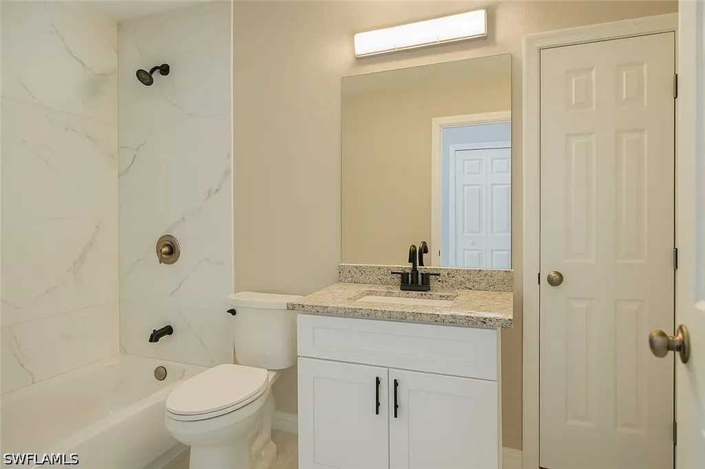 241 8th Street SE Naples FL 34117