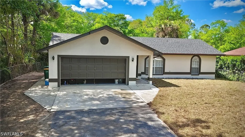 241 8th Street SE Naples FL 34117