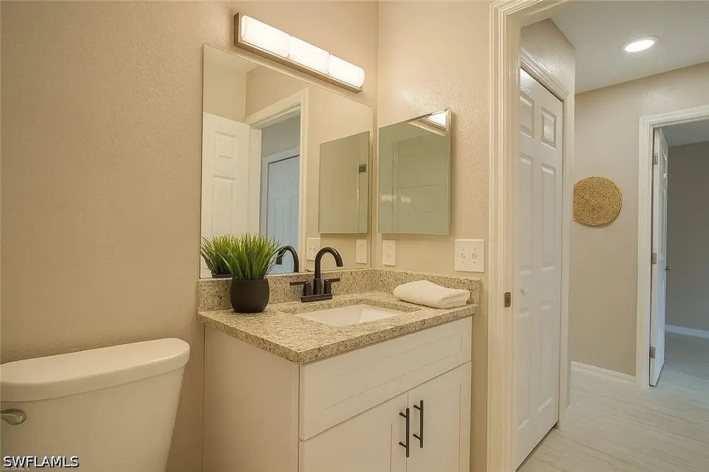 241 8th Street SE Naples FL 34117