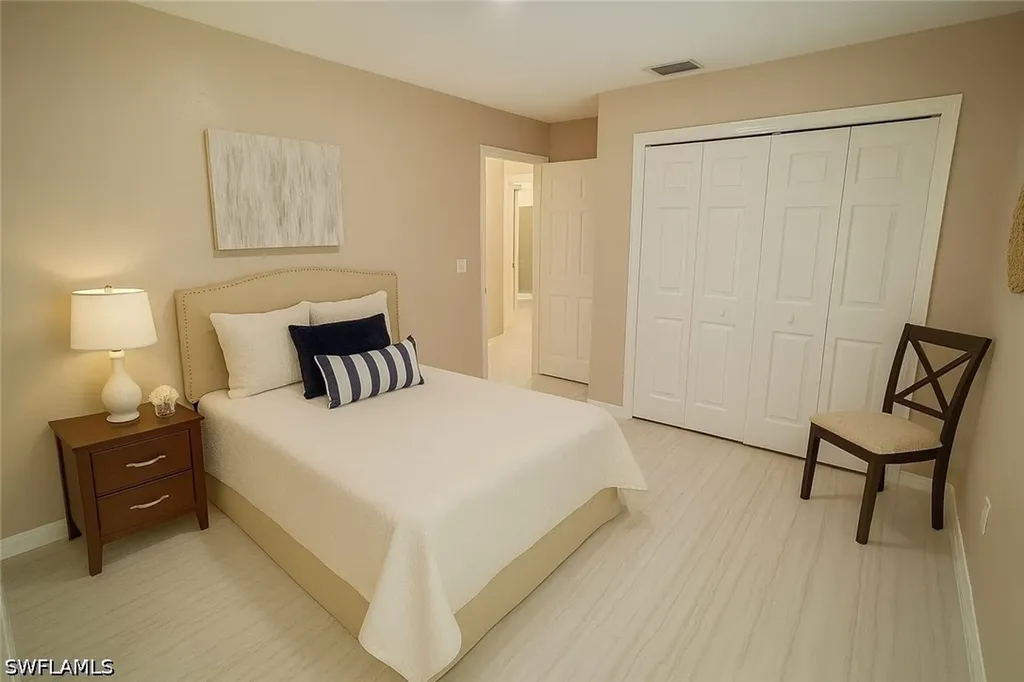 241 8th Street SE Naples FL 34117