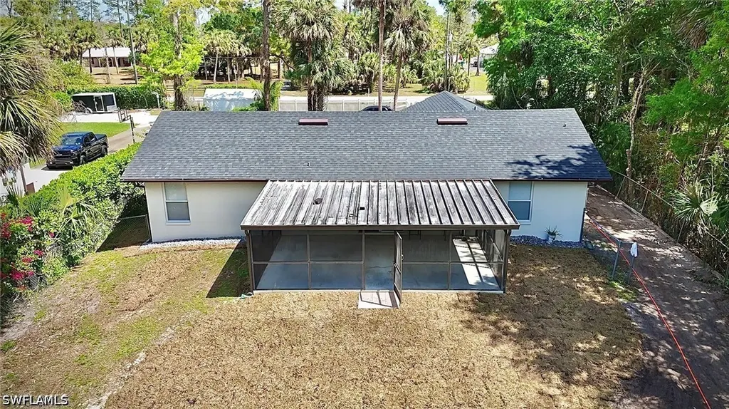 241 8th Street SE Naples FL 34117