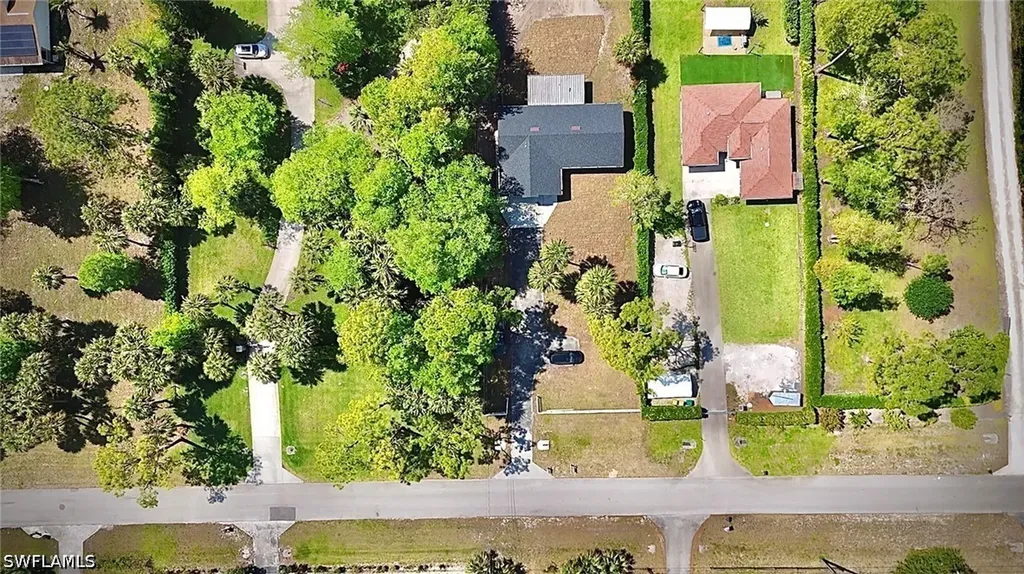 241 8th Street SE Naples FL 34117