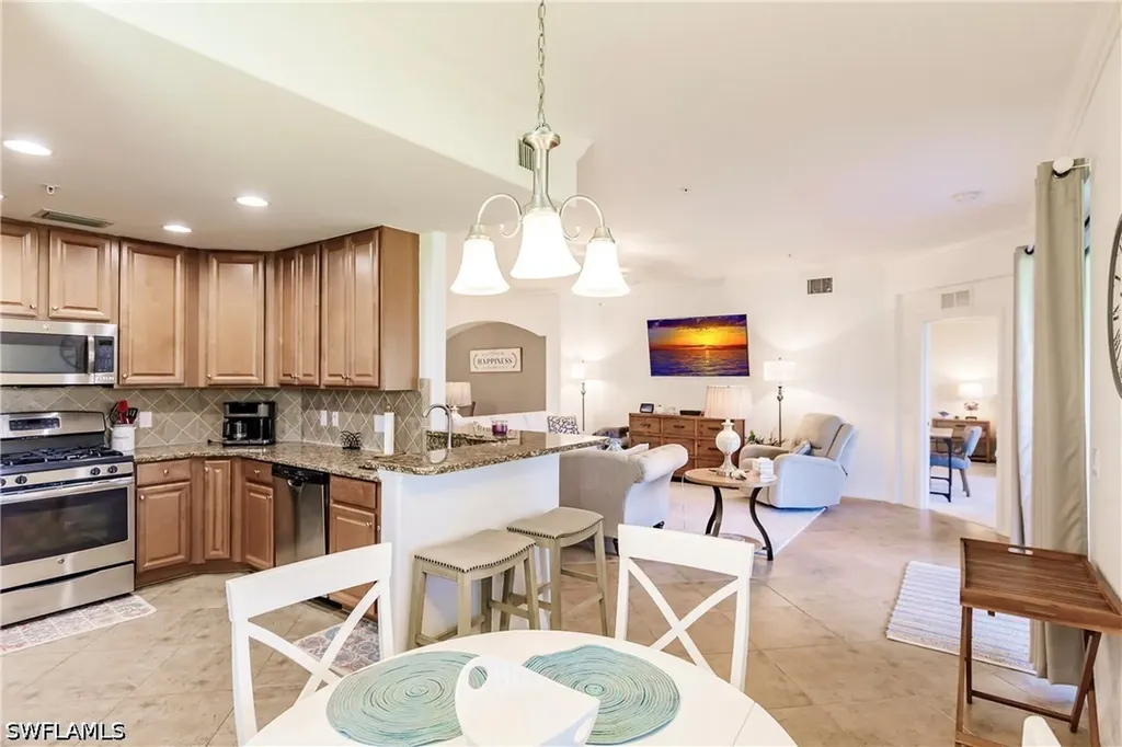 3157 Aviamar Circle Naples FL 34114