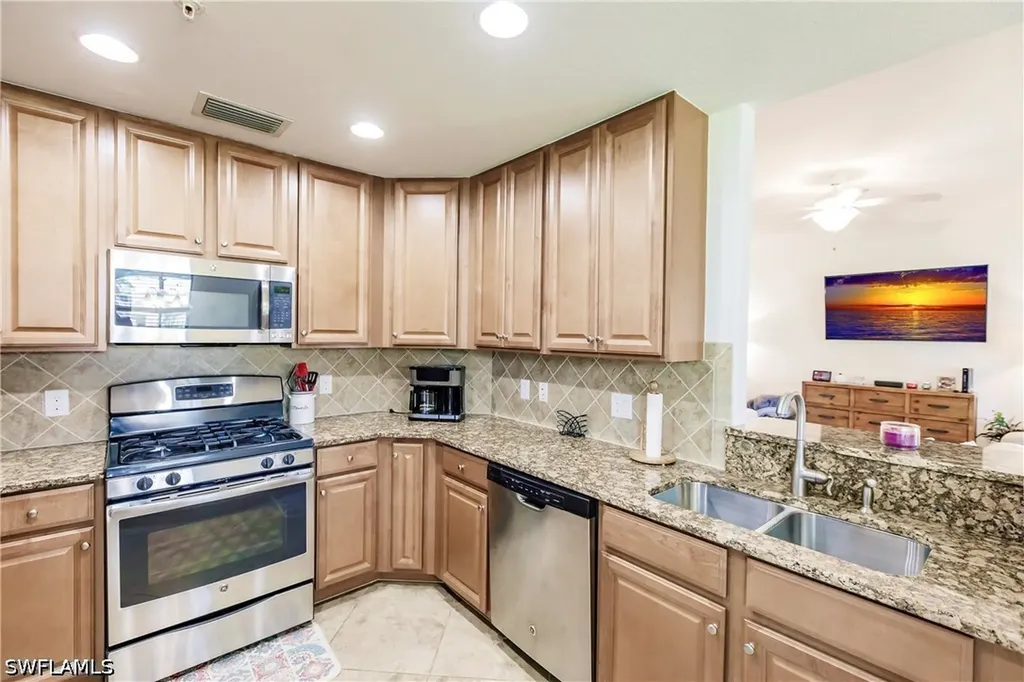 3157 Aviamar Circle Naples FL 34114
