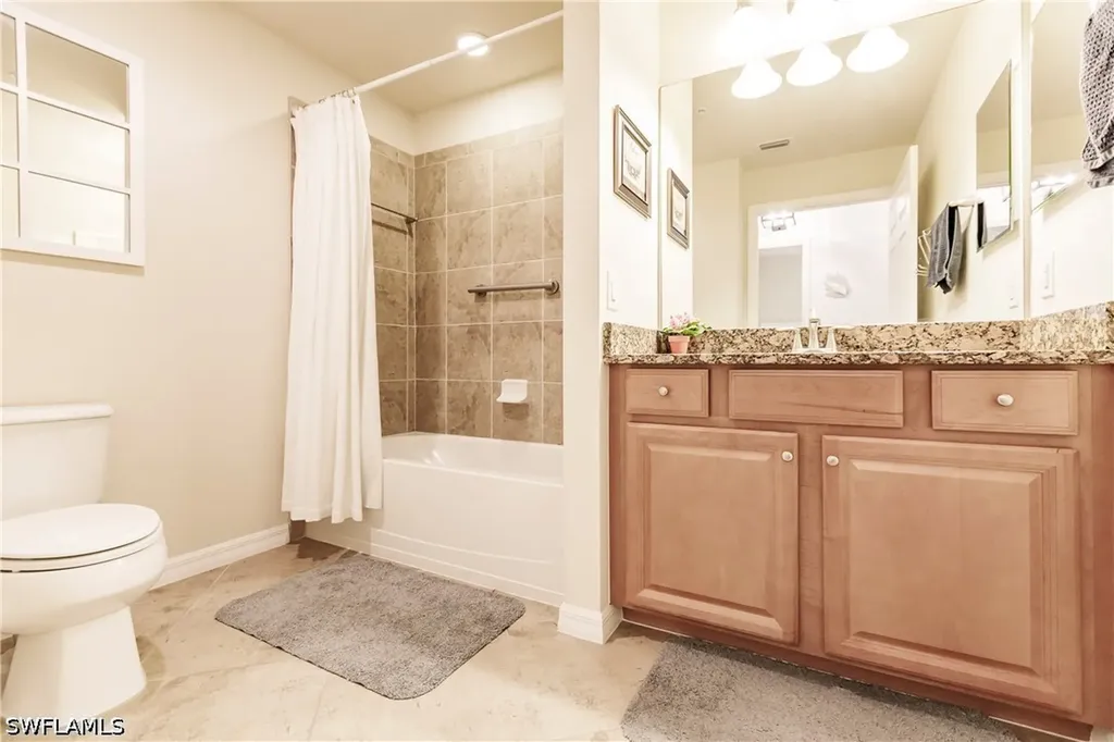 3157 Aviamar Circle Naples FL 34114
