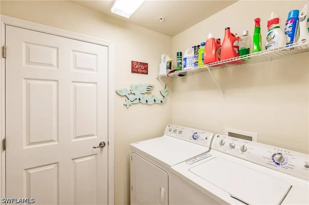 3157 Aviamar Circle Naples FL 34114