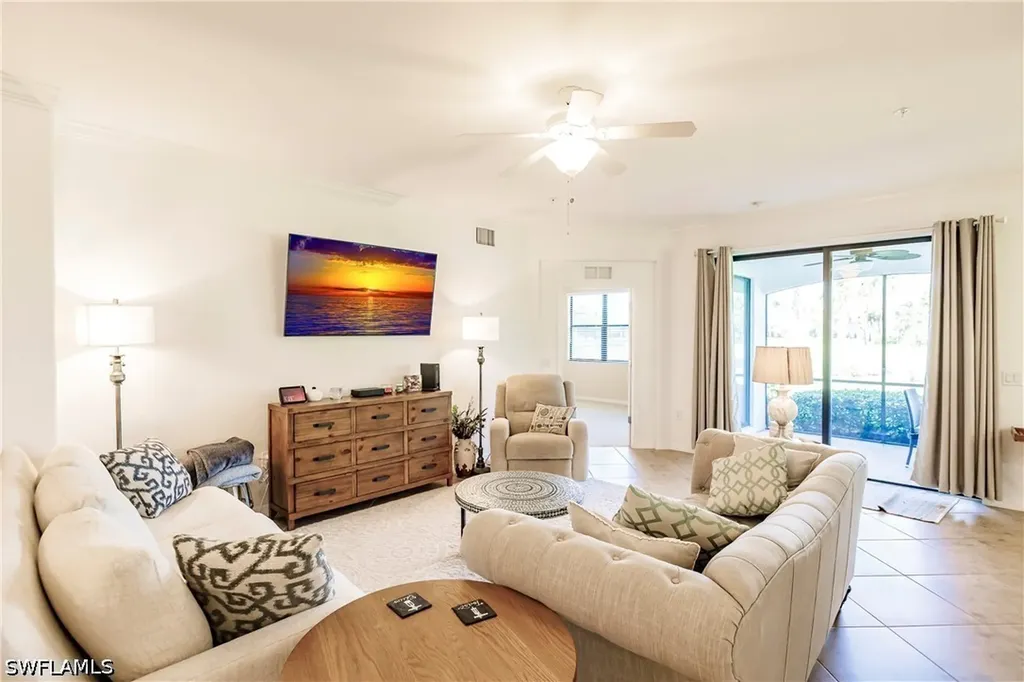 3157 Aviamar Circle Naples FL 34114