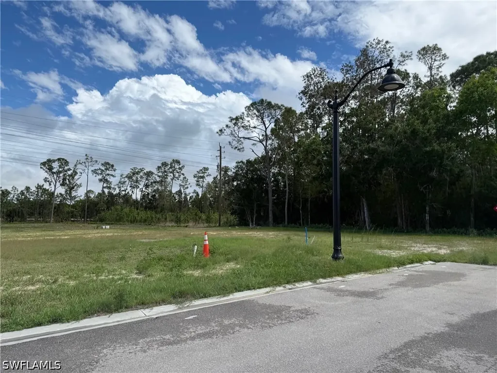 306 Riviera Tulum Avenue Naples FL 34110