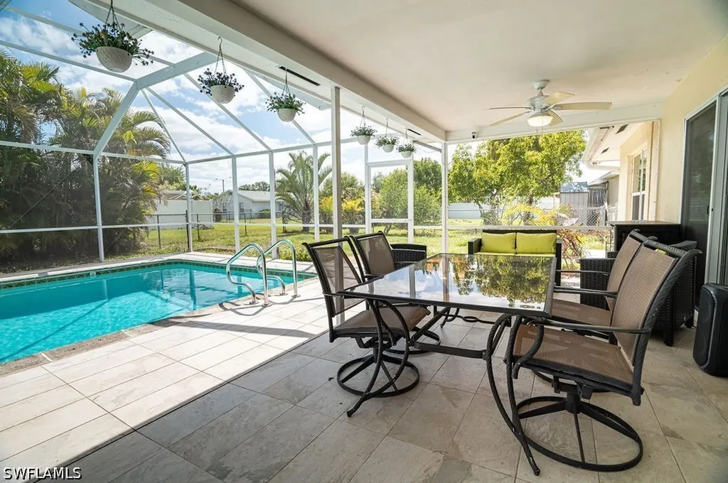 3725 SE 8th Place Cape Coral FL 33904