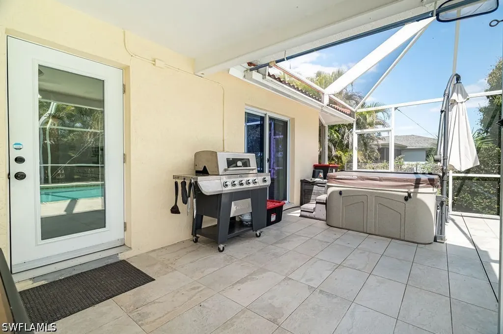 3725 SE 8th Place Cape Coral FL 33904