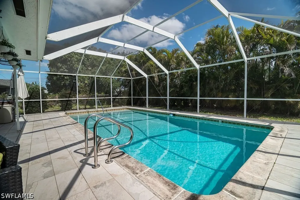 3725 SE 8th Place Cape Coral FL 33904