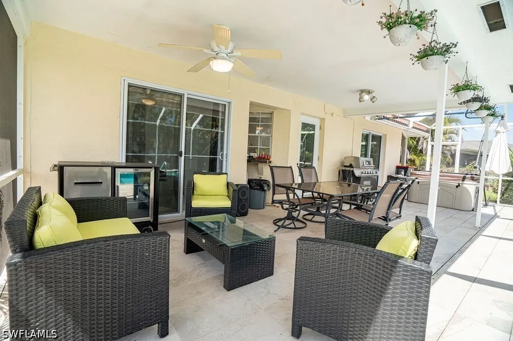 3725 SE 8th Place Cape Coral FL 33904