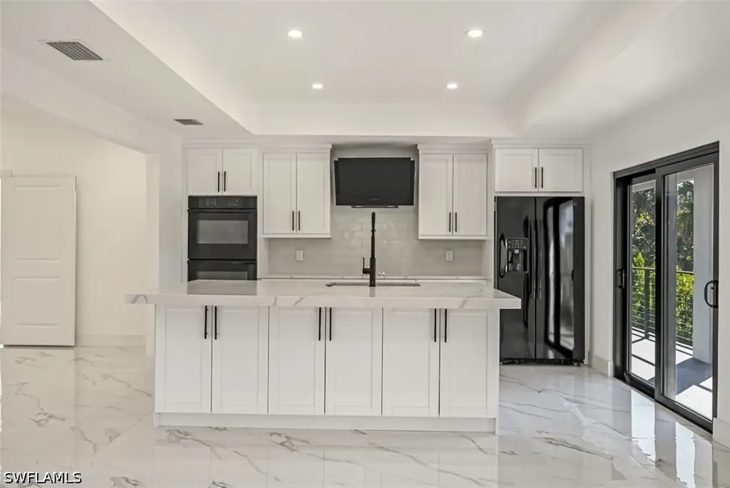 240 33rd Avenue NE Naples FL 34120