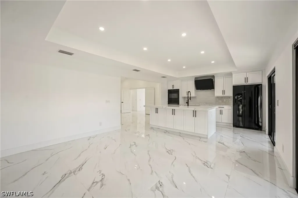 240 33rd Avenue NE Naples FL 34120