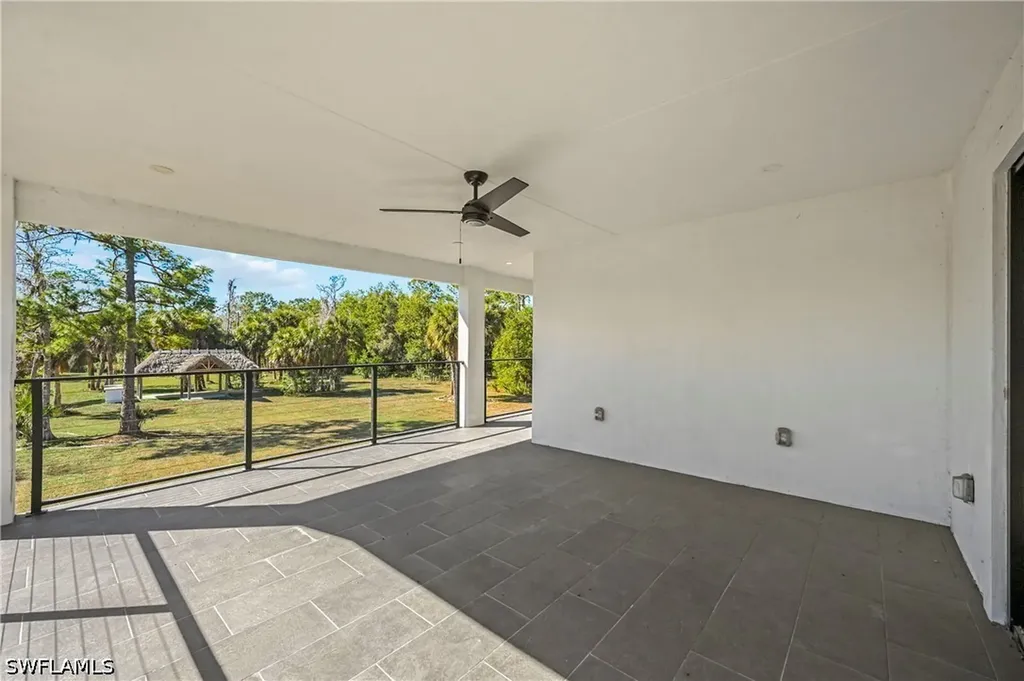 240 33rd Avenue NE Naples FL 34120