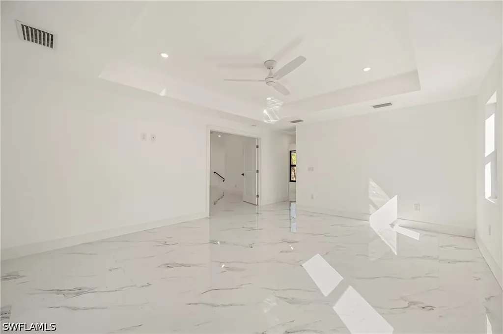 240 33rd Avenue NE Naples FL 34120