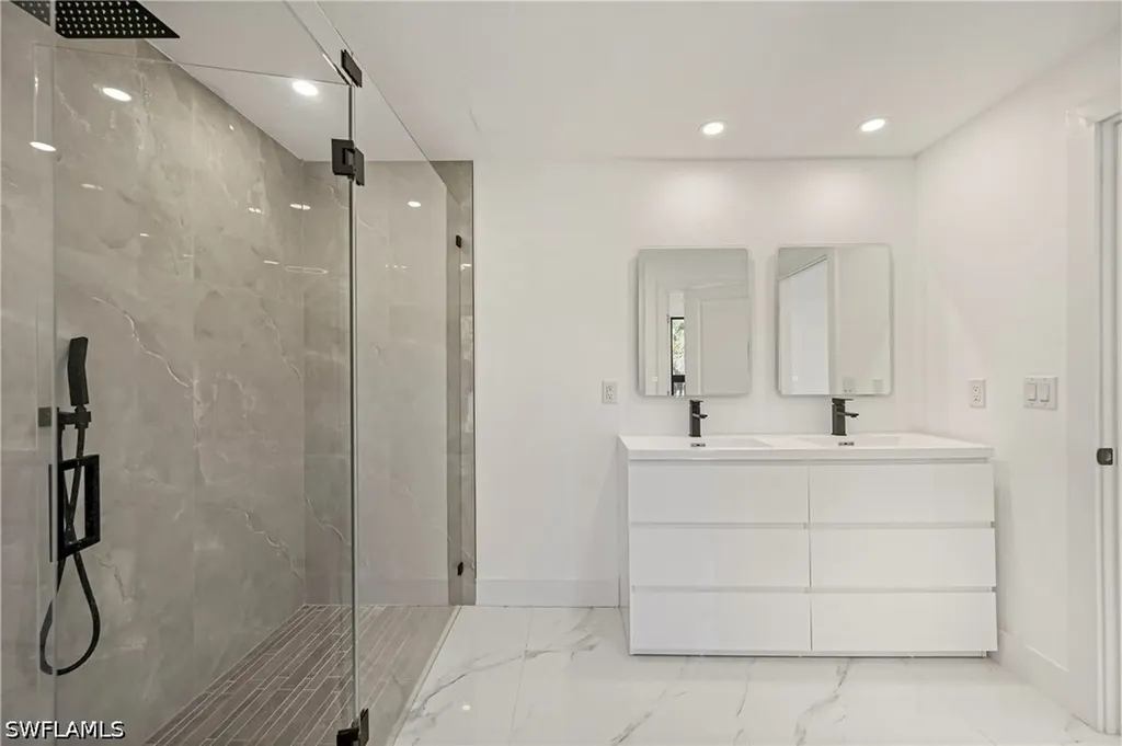 240 33rd Avenue NE Naples FL 34120