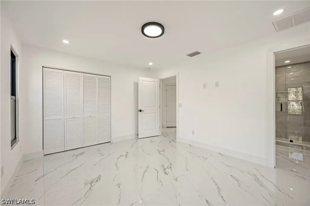 240 33rd Avenue NE Naples FL 34120