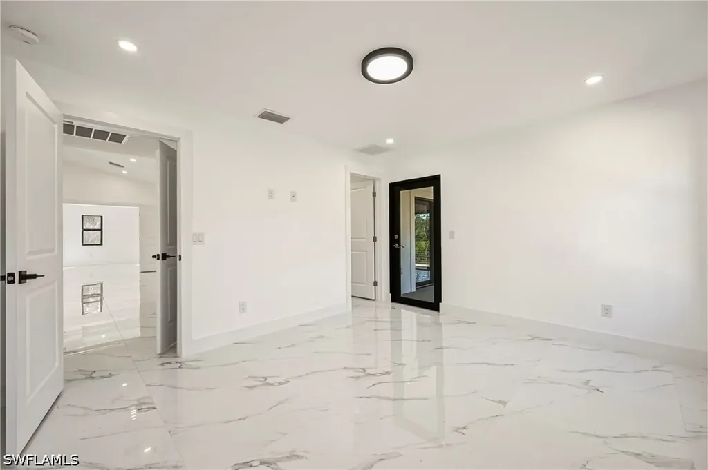 240 33rd Avenue NE Naples FL 34120