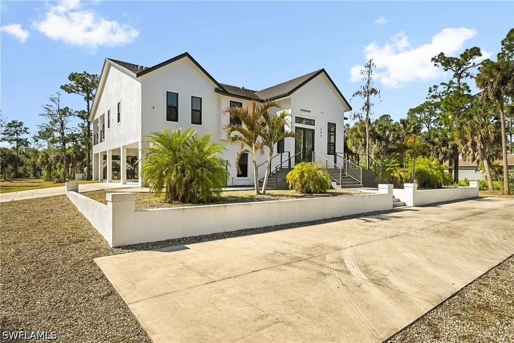 240 33rd Avenue NE Naples FL 34120