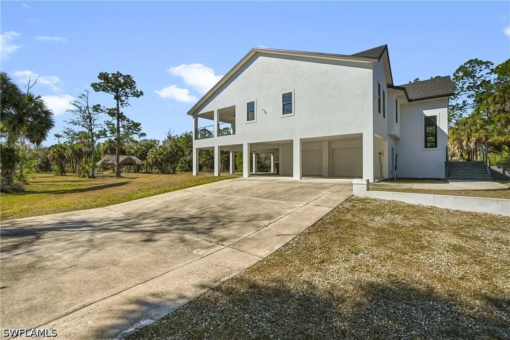 240 33rd Avenue NE Naples FL 34120