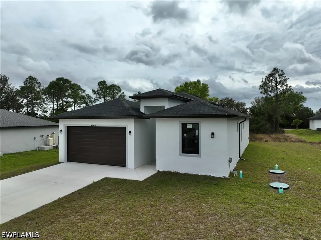 4107 13th Street SW Lehigh Acres FL 33976