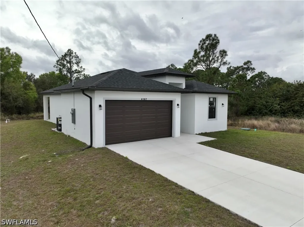 4107 13th Street SW Lehigh Acres FL 33976