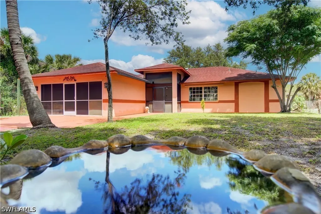 2631 2nd Avenue SE Naples FL 34117
