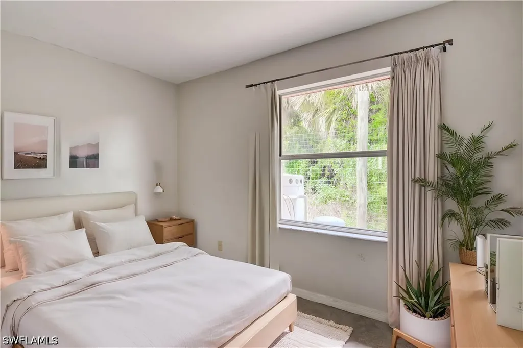 2631 2nd Avenue SE Naples FL 34117