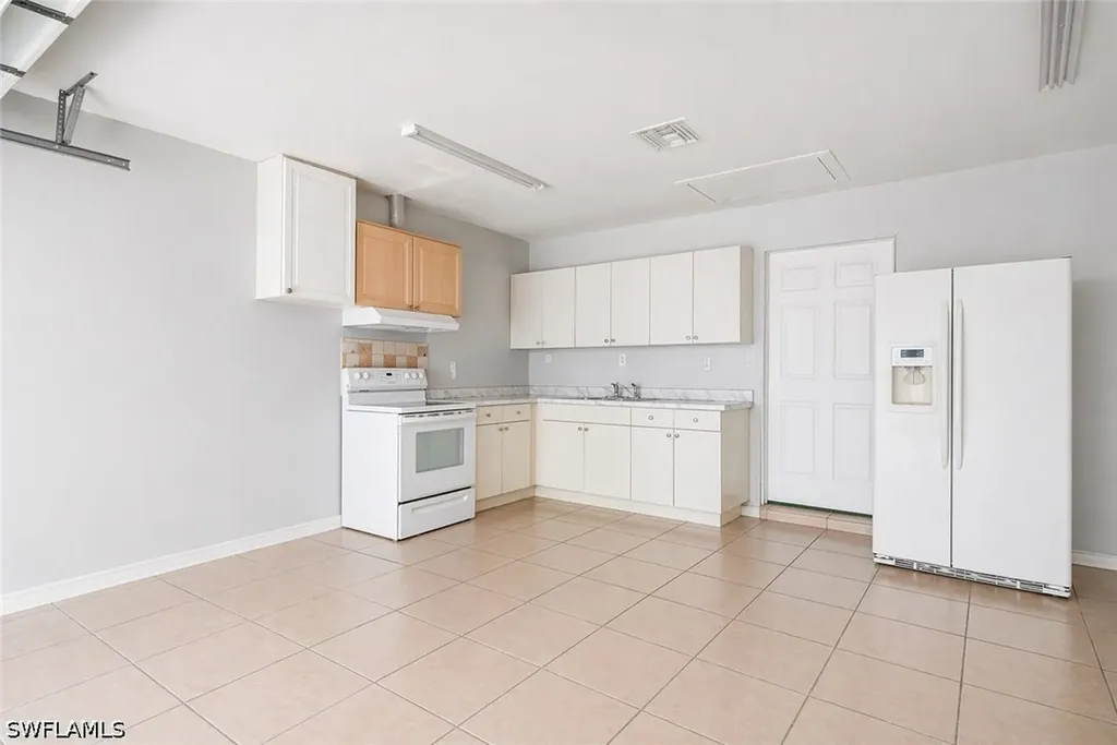 2631 2nd Avenue SE Naples FL 34117